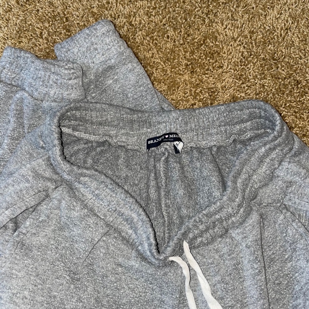BRANDY GREY SWEATS